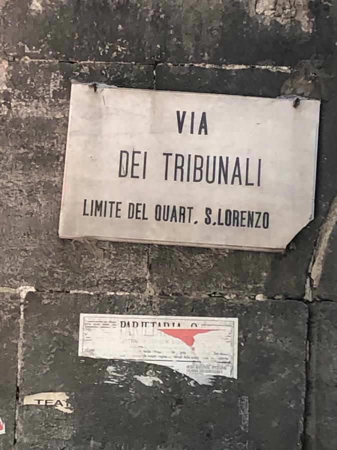 La Casina Di Lia In Via Dei Tribunali Naples Exterior photo